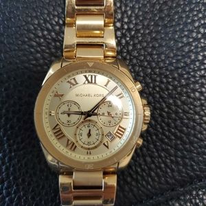 Michael Kors Oversizes gold watch